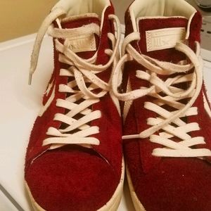 Hi top shoes (suede fabric)